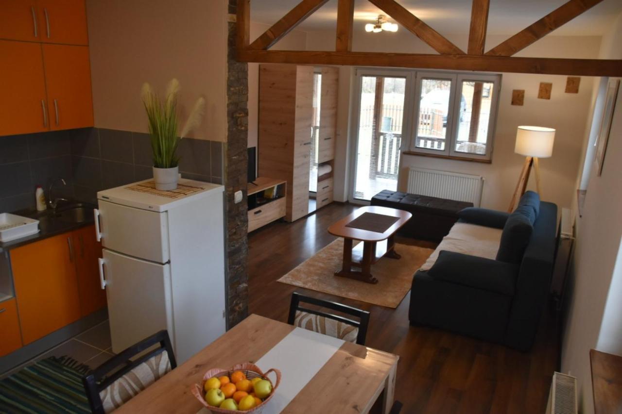 מוקרה גורה Apartmani Petar מראה חיצוני תמונה