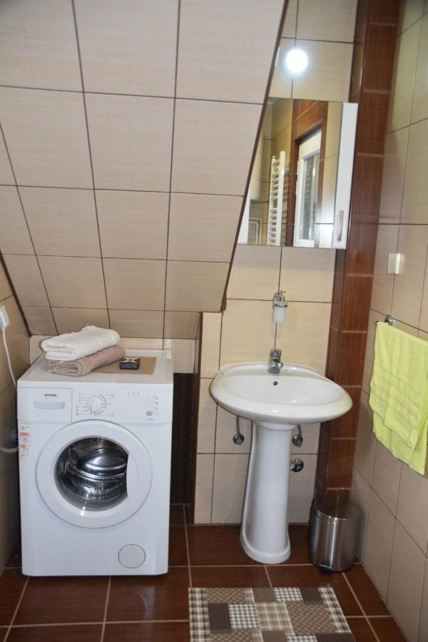 מוקרה גורה Apartmani Petar מראה חיצוני תמונה
