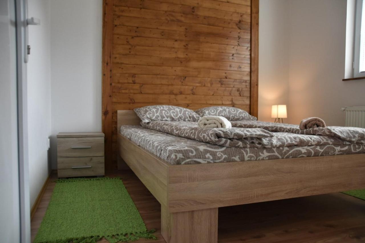 מוקרה גורה Apartmani Petar מראה חיצוני תמונה