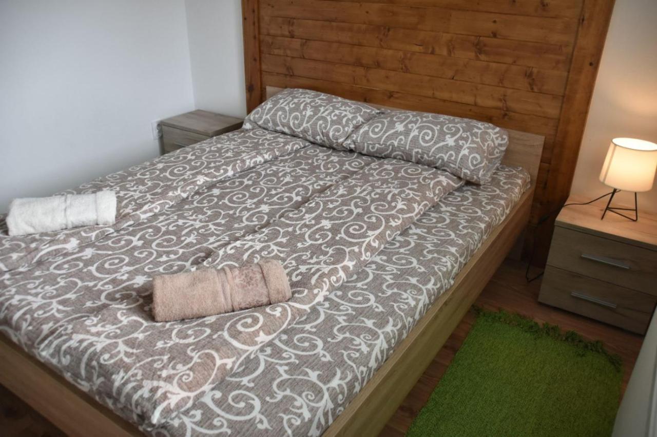 מוקרה גורה Apartmani Petar מראה חיצוני תמונה