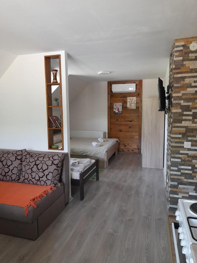מוקרה גורה Apartmani Petar מראה חיצוני תמונה