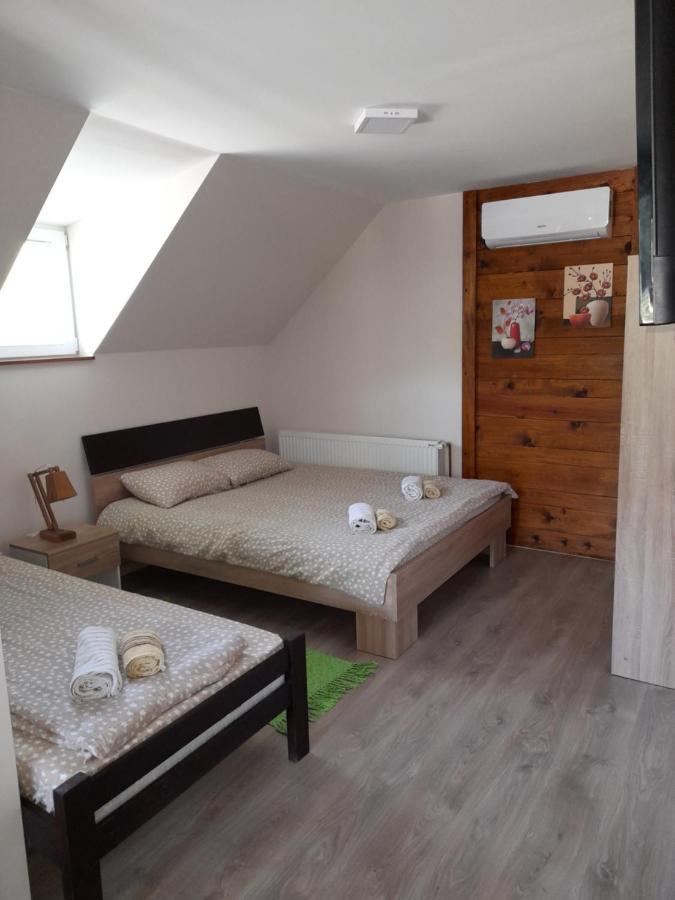 מוקרה גורה Apartmani Petar מראה חיצוני תמונה
