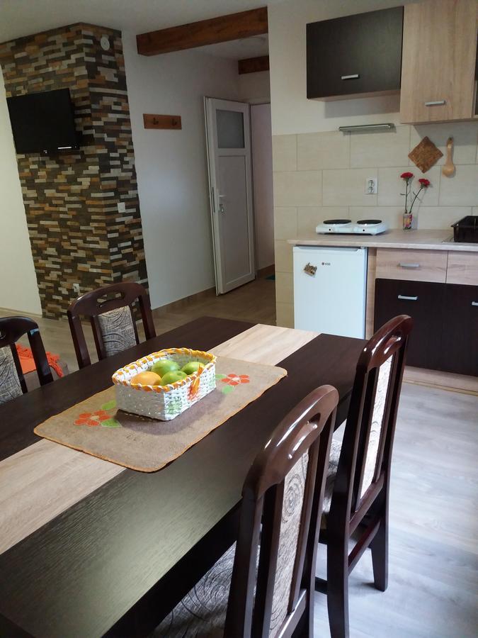 מוקרה גורה Apartmani Petar מראה חיצוני תמונה
