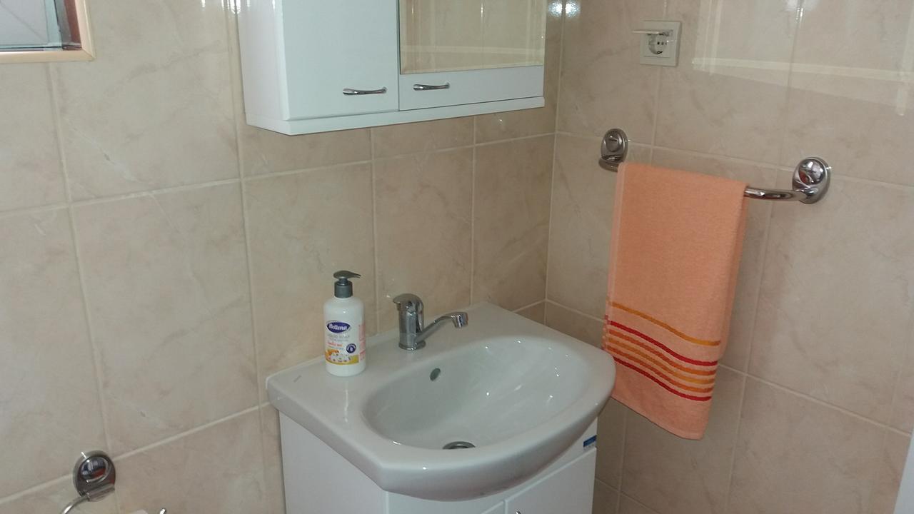 מוקרה גורה Apartmani Petar מראה חיצוני תמונה